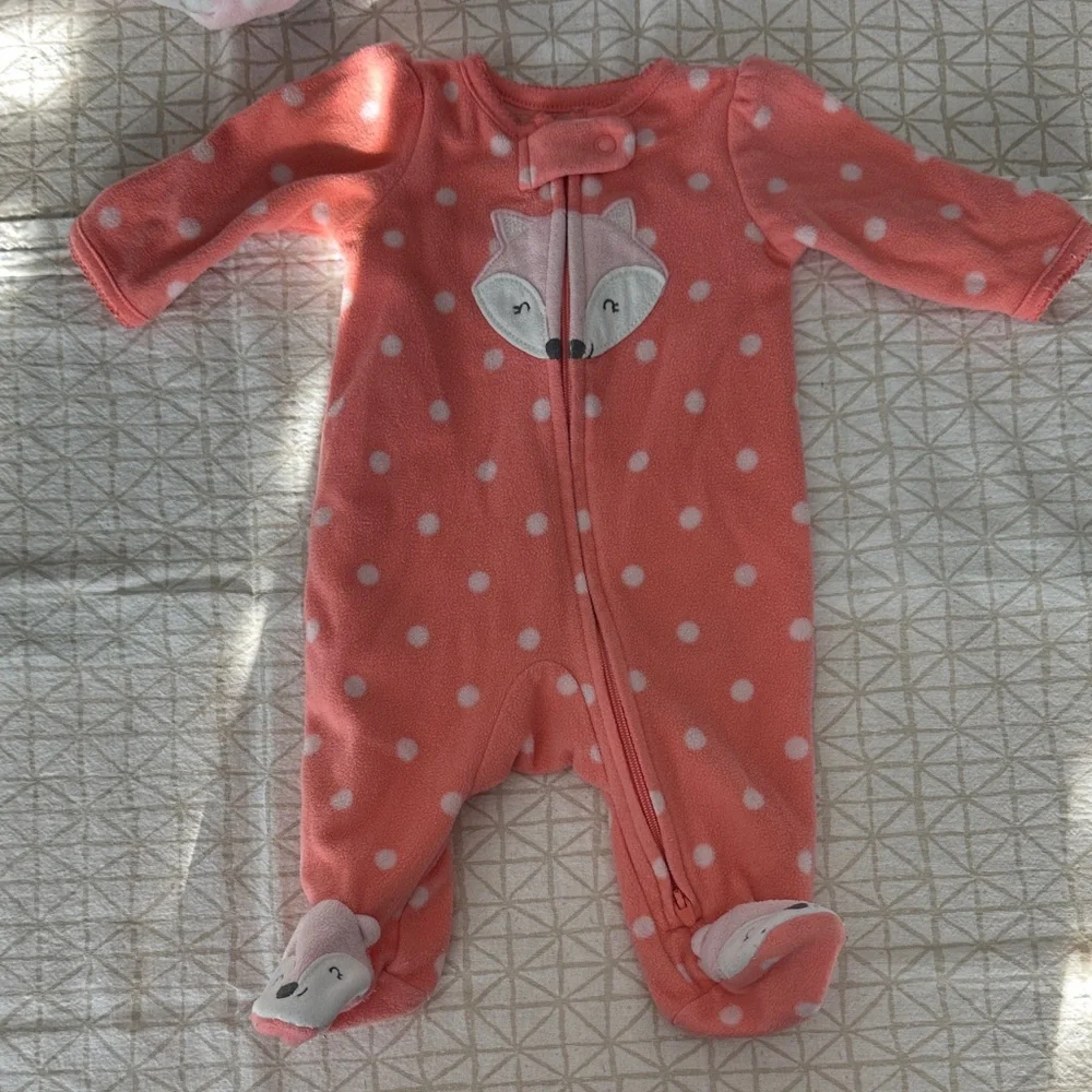 Lot of 7 Newborn One Pieces - Picture 4 of 15